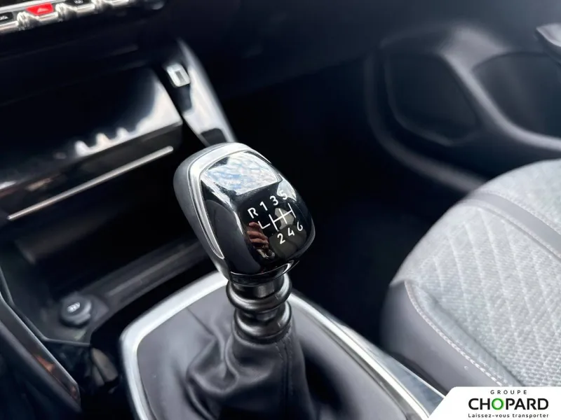 Image secondaire du véhicule 24