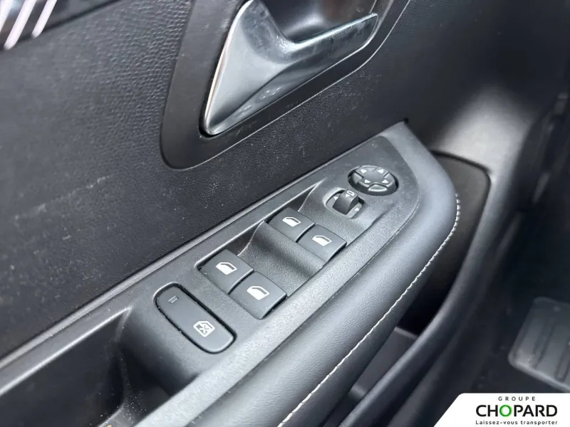 Image secondaire du véhicule 25