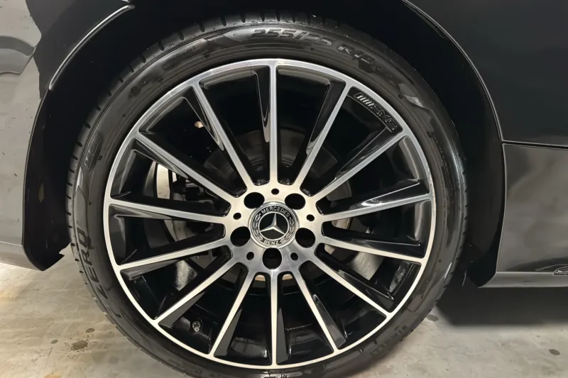 Image secondaire du véhicule 12