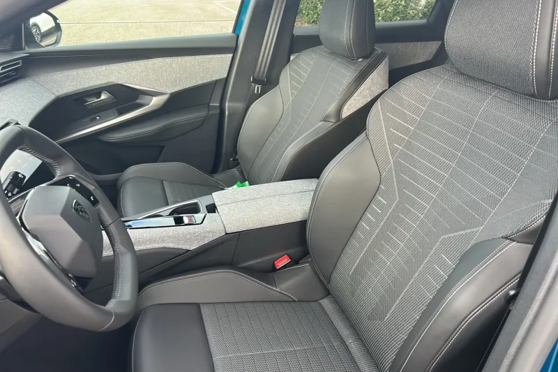 Image secondaire du véhicule 12