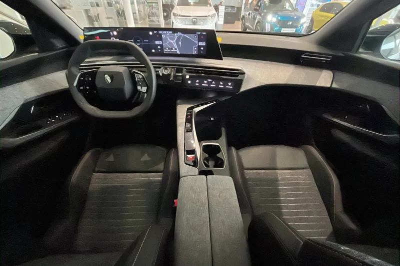 Image secondaire du véhicule 12