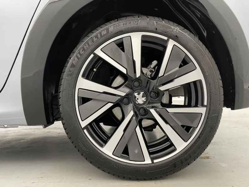 Image secondaire du véhicule 17