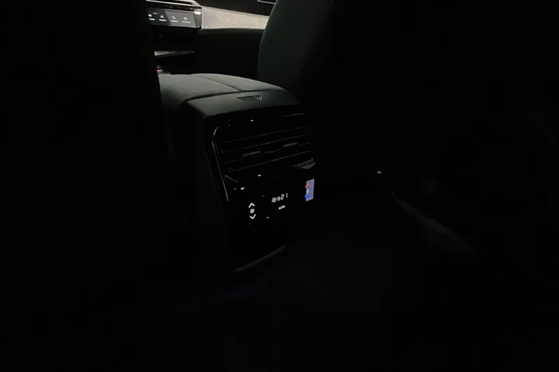 Image secondaire du véhicule 36