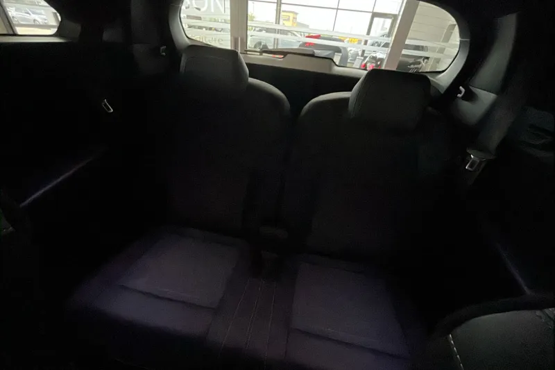 Image secondaire du véhicule 37