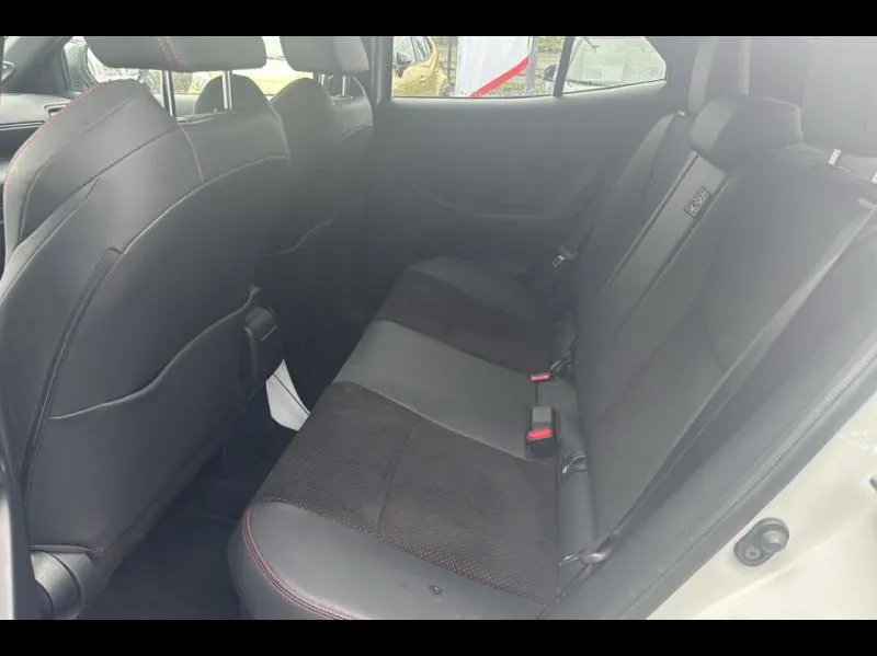 Image secondaire du véhicule 12