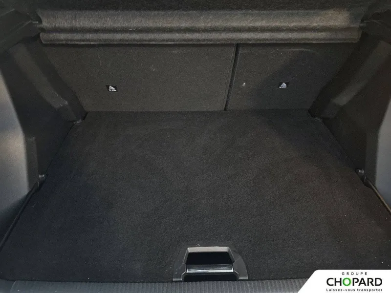 Image secondaire du véhicule 9