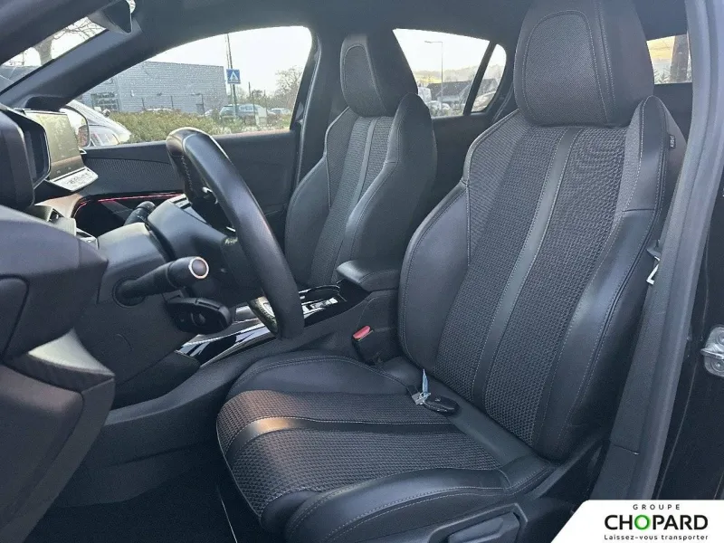 Image secondaire du véhicule 12