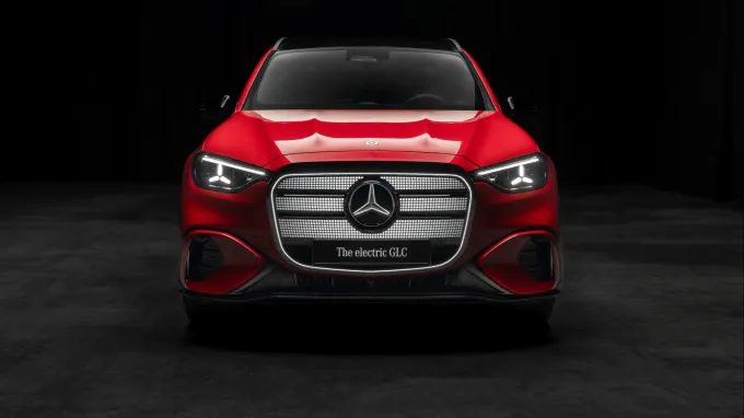 Mercedes GLC électrique : calandre illuminée