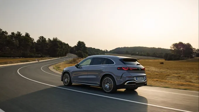 Mercedes GLC électrique : route ouverte