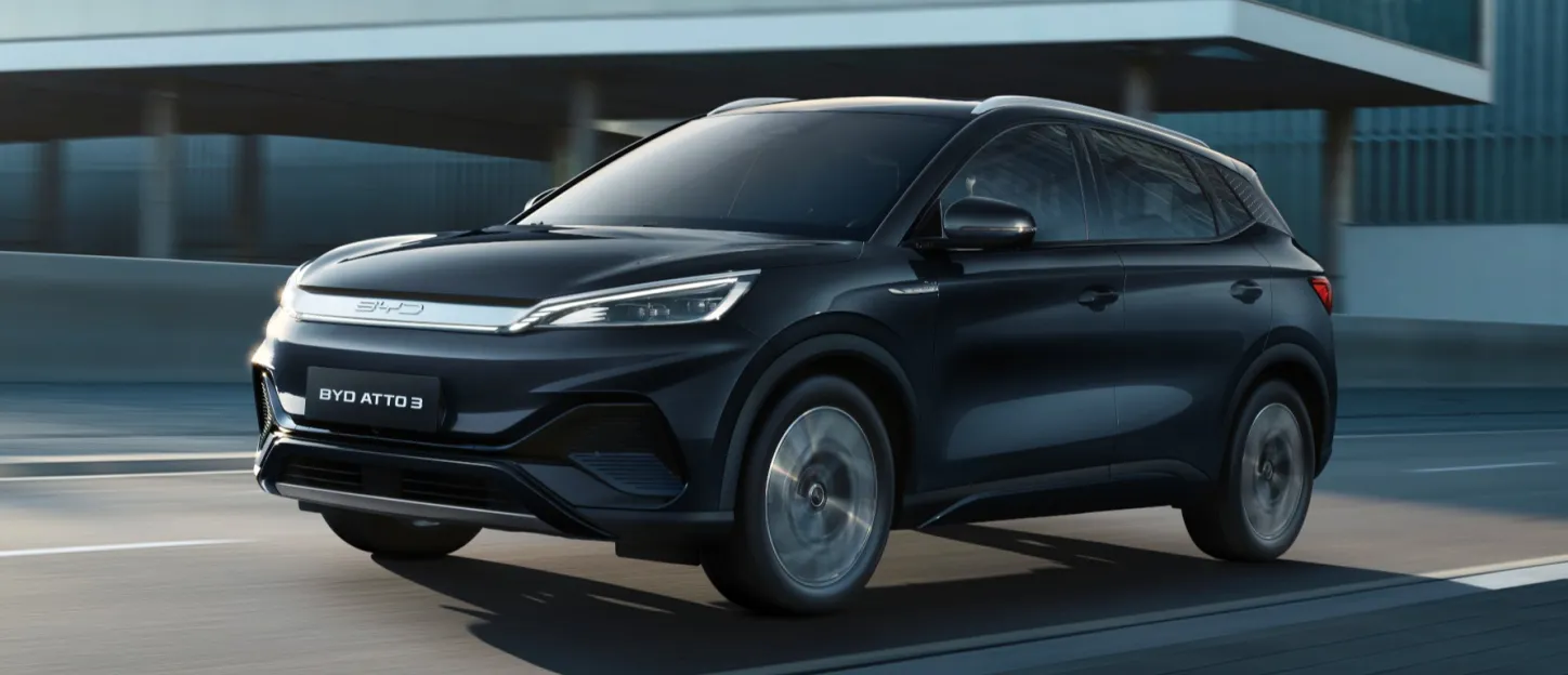 BYD Atto 3 noir 3/4 avant