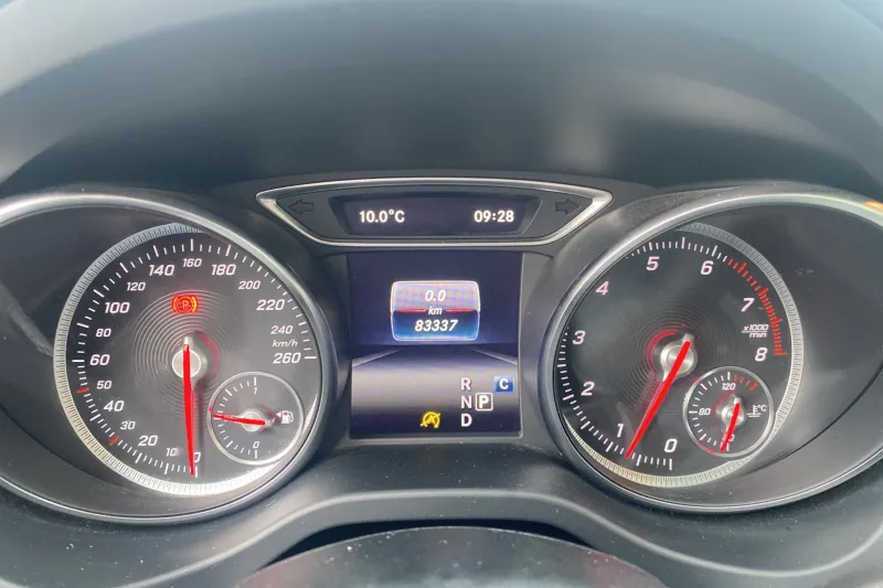 Image secondaire du véhicule 24