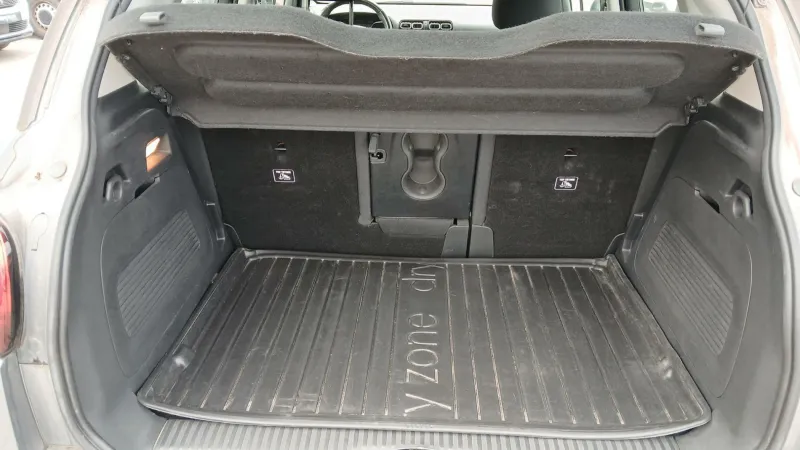 Image secondaire du véhicule 3