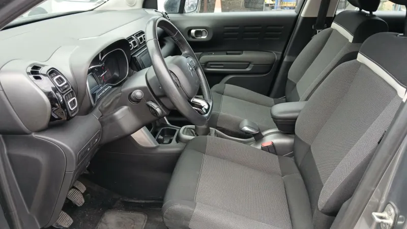 Image secondaire du véhicule 4