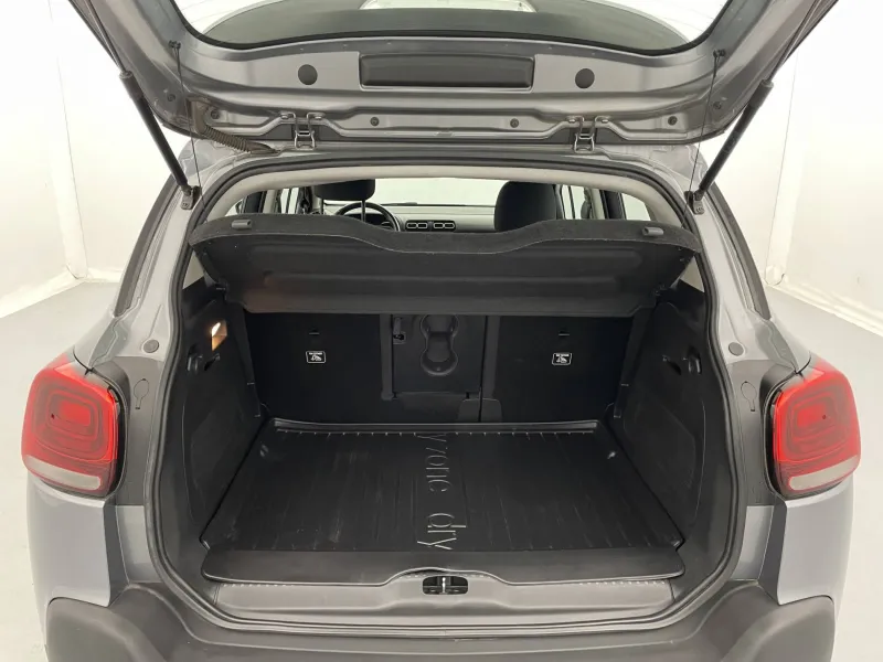 Image secondaire du véhicule 30