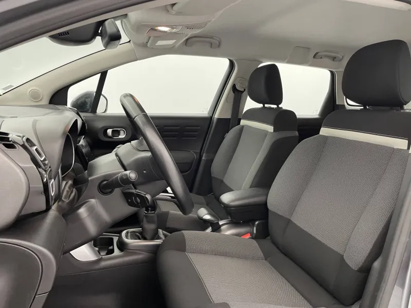 Image secondaire du véhicule 31