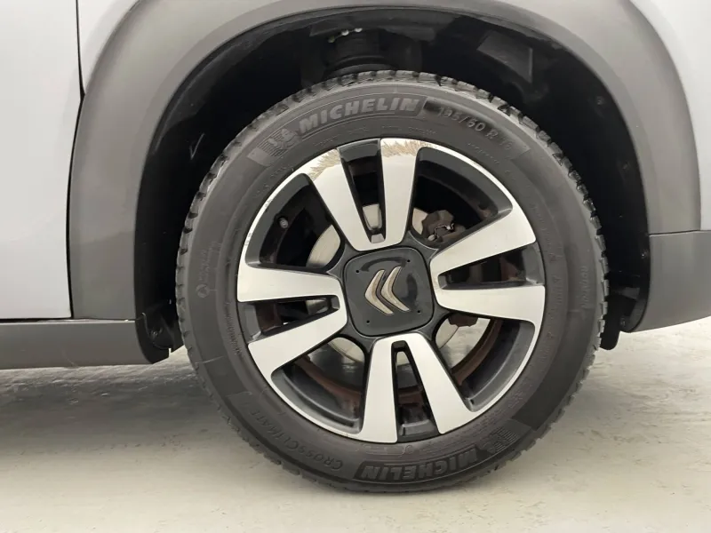 Image secondaire du véhicule 34