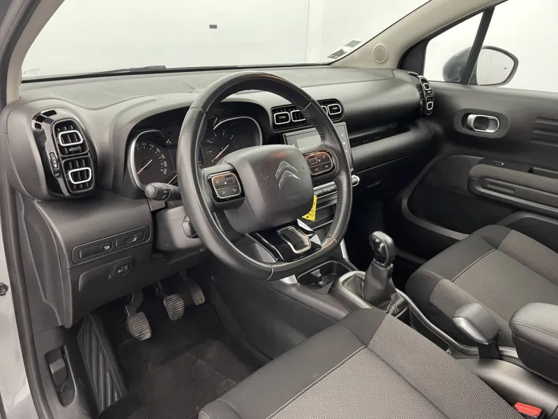 Image secondaire du véhicule 51