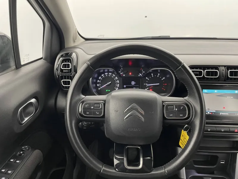 Image secondaire du véhicule 52