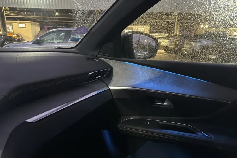 Image secondaire du véhicule 44