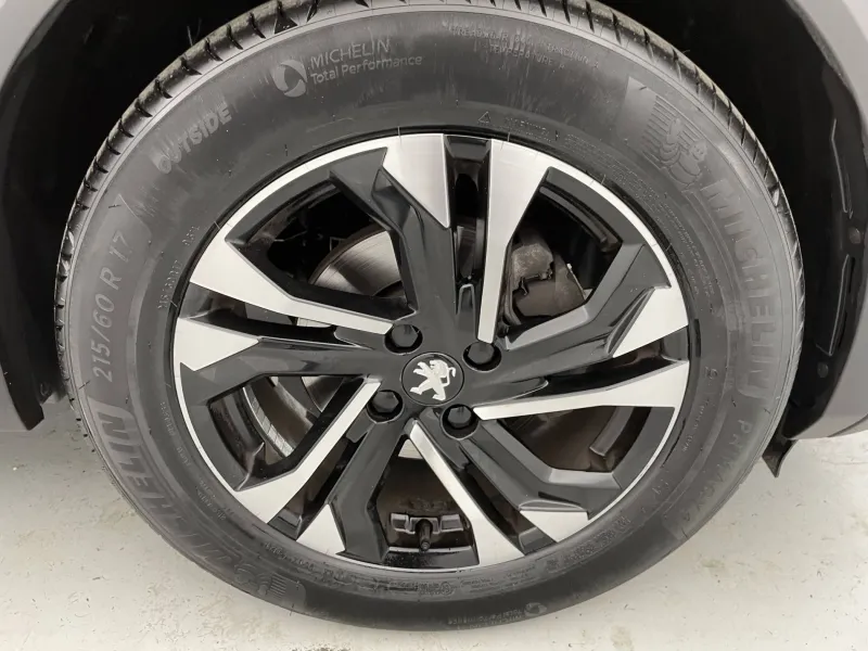 Image secondaire du véhicule 19