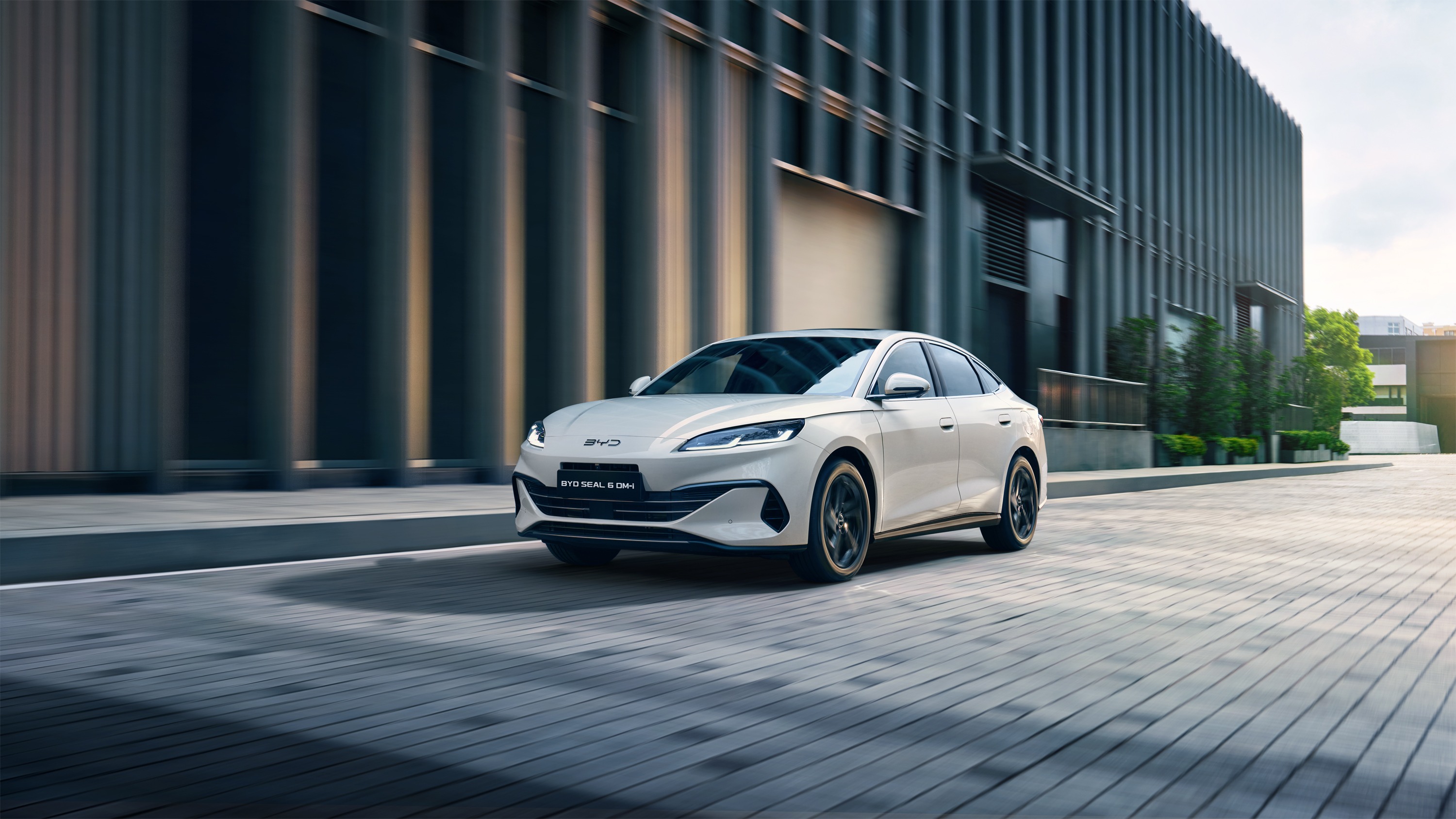 BYD Seal 6 : La berline et le break super-hybride