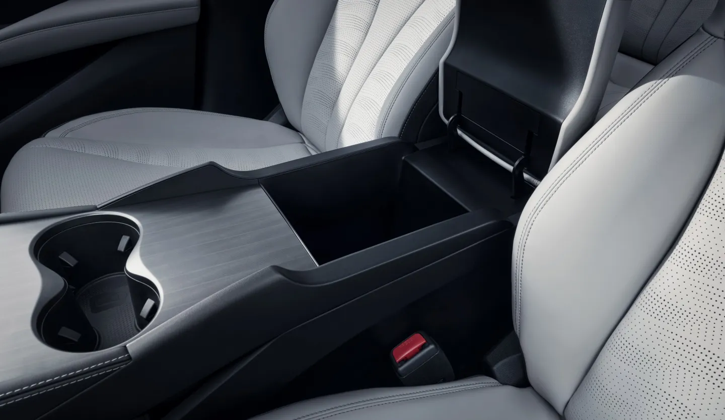 BYD Seal 6 DM-i : accoudoir central