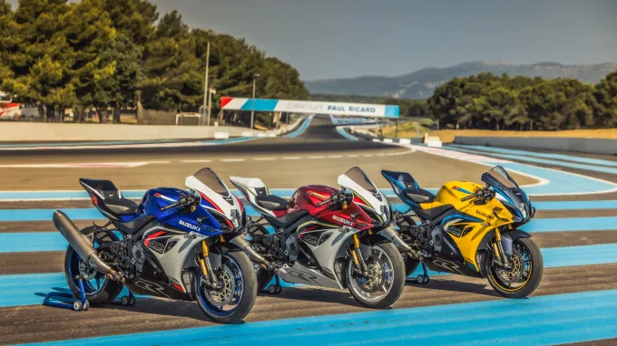 Gamme Suzuki GSX-R1000R 2026 sur le circuit Paul Ricard