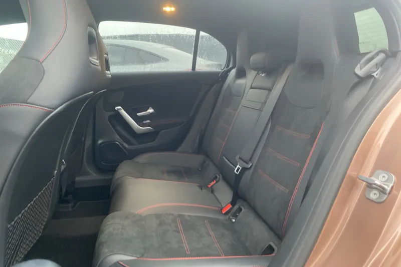 Image secondaire du véhicule 12