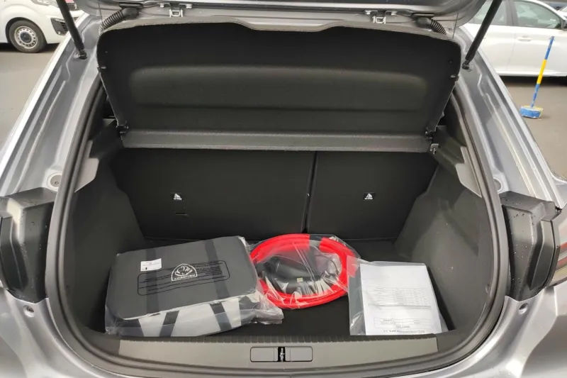 Image secondaire du véhicule 10