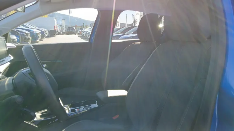 Image secondaire du véhicule 11