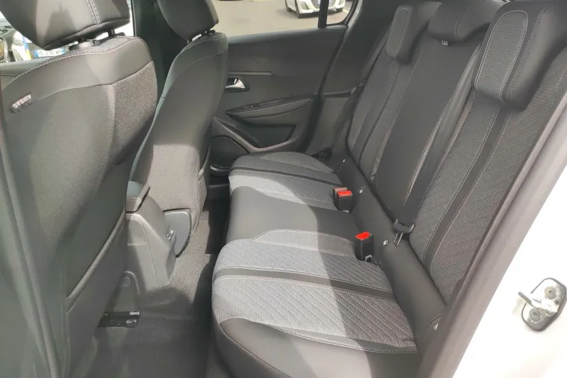 Image secondaire du véhicule 12