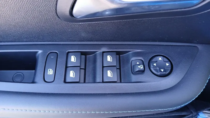 Image secondaire du véhicule 36