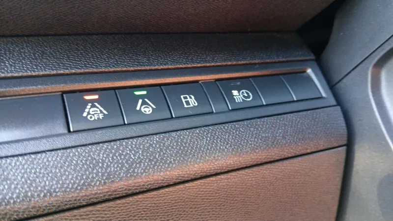 Image secondaire du véhicule 44