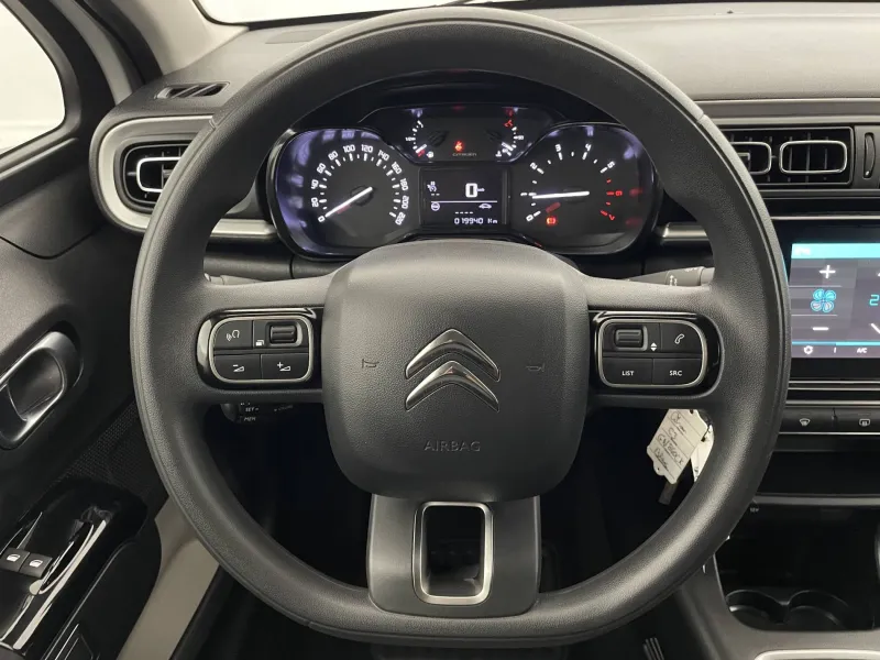 Image secondaire du véhicule 24