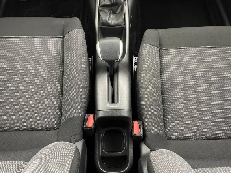 Image secondaire du véhicule 32