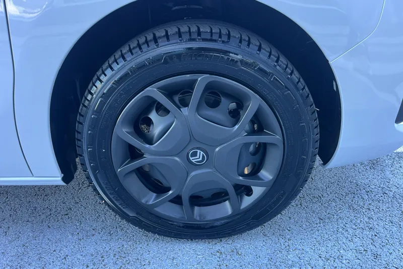 Image secondaire du véhicule 12