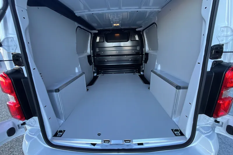 Image secondaire du véhicule 14