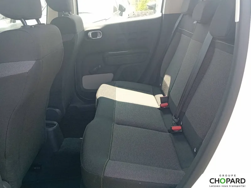 Image secondaire du véhicule 12