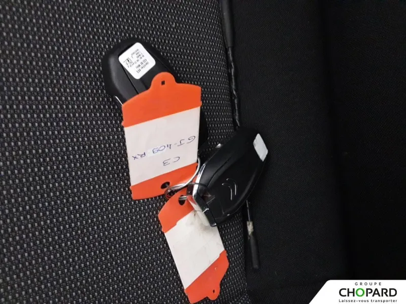 Image secondaire du véhicule 15