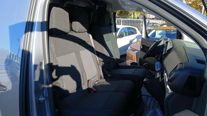 Image secondaire du véhicule 11