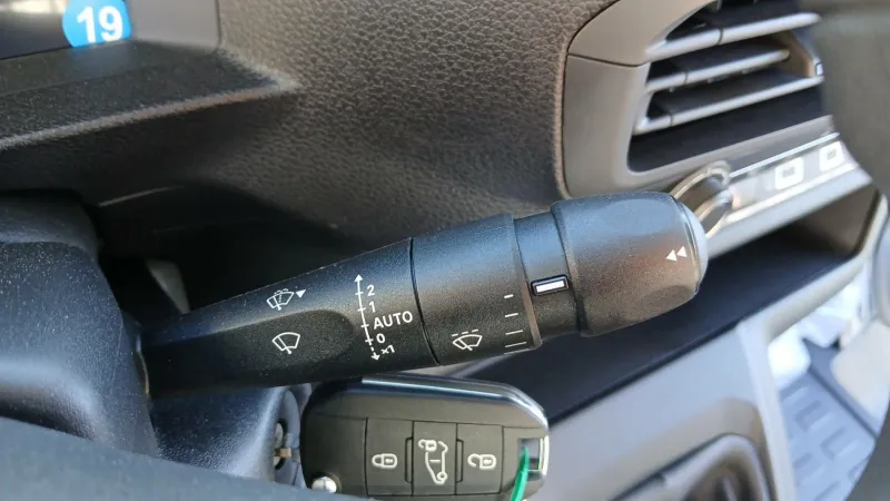 Image secondaire du véhicule 22