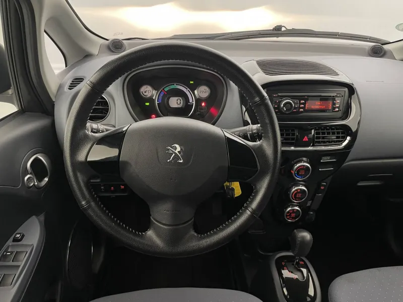 Image secondaire du véhicule 22