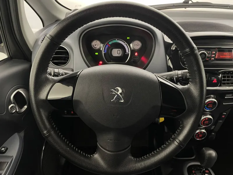 Image secondaire du véhicule 23