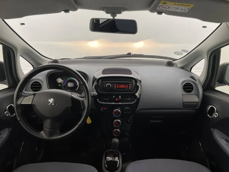 Image secondaire du véhicule 24