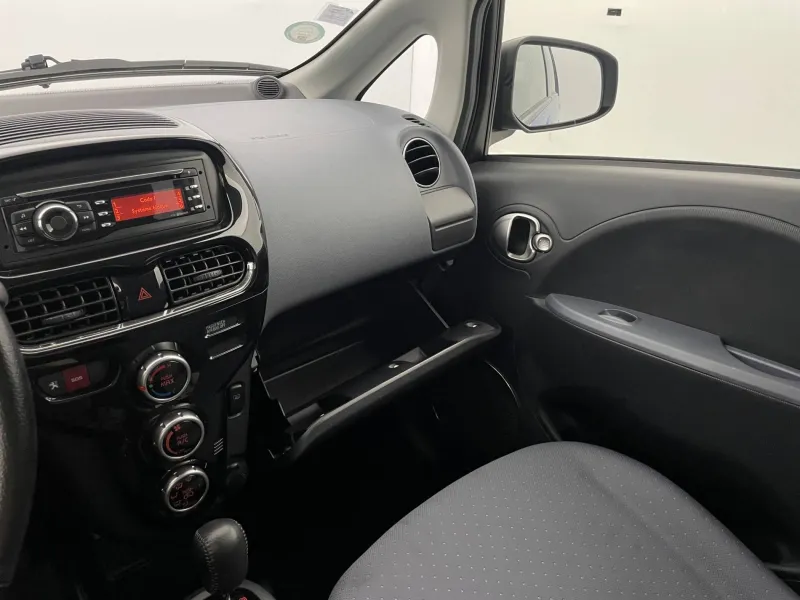 Image secondaire du véhicule 25