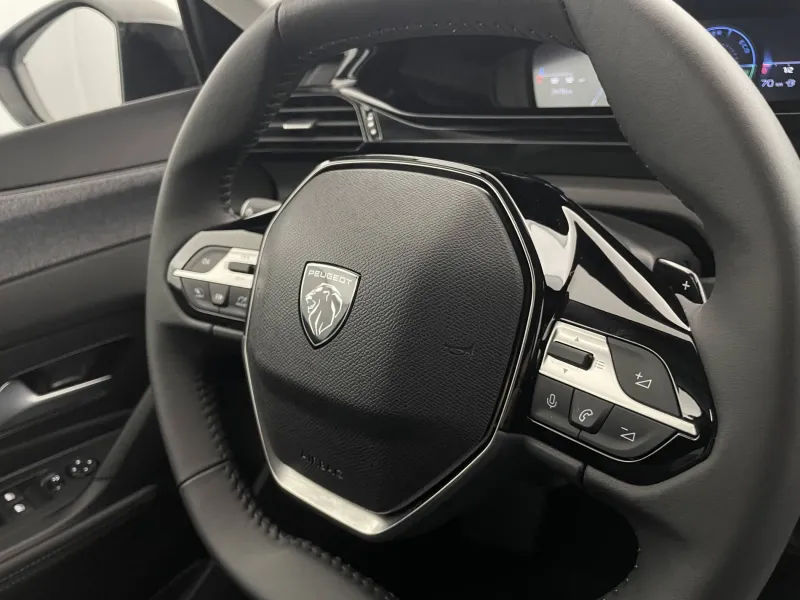 Image secondaire du véhicule 32