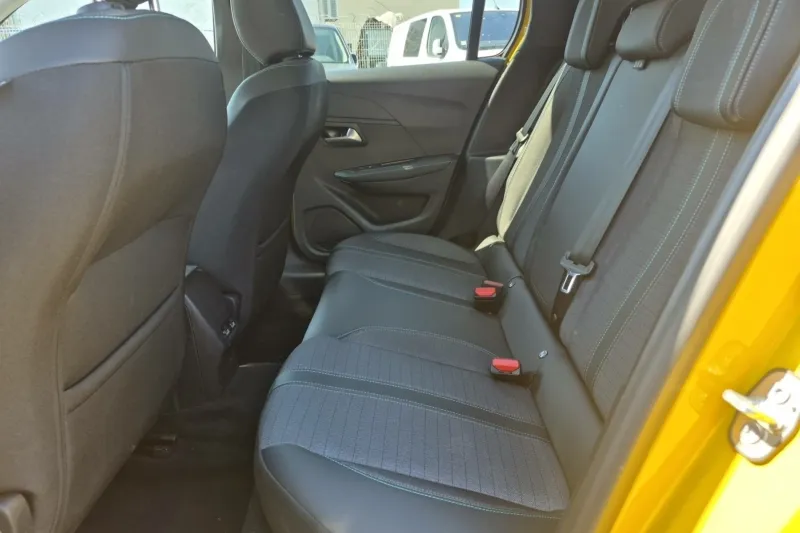 Image secondaire du véhicule 12