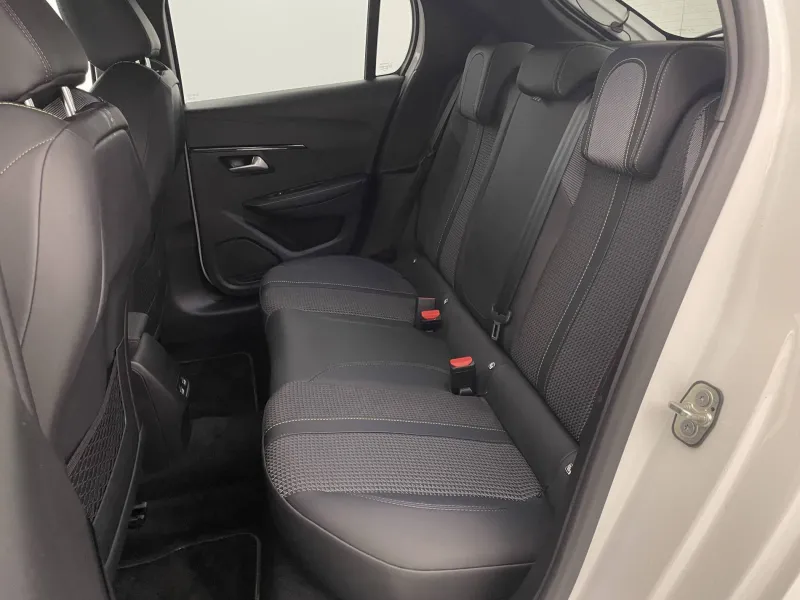 Image secondaire du véhicule 16