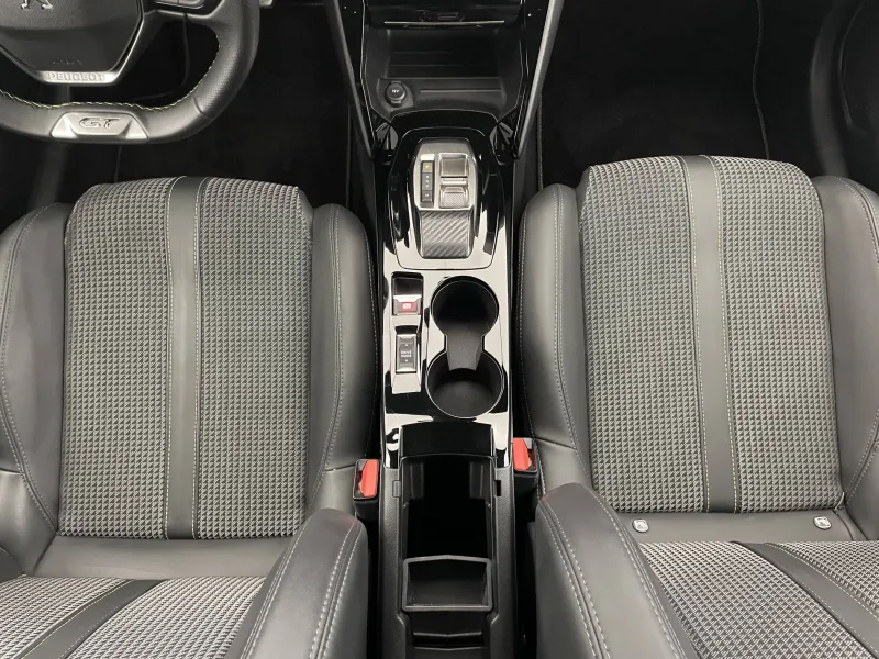 Image secondaire du véhicule 32