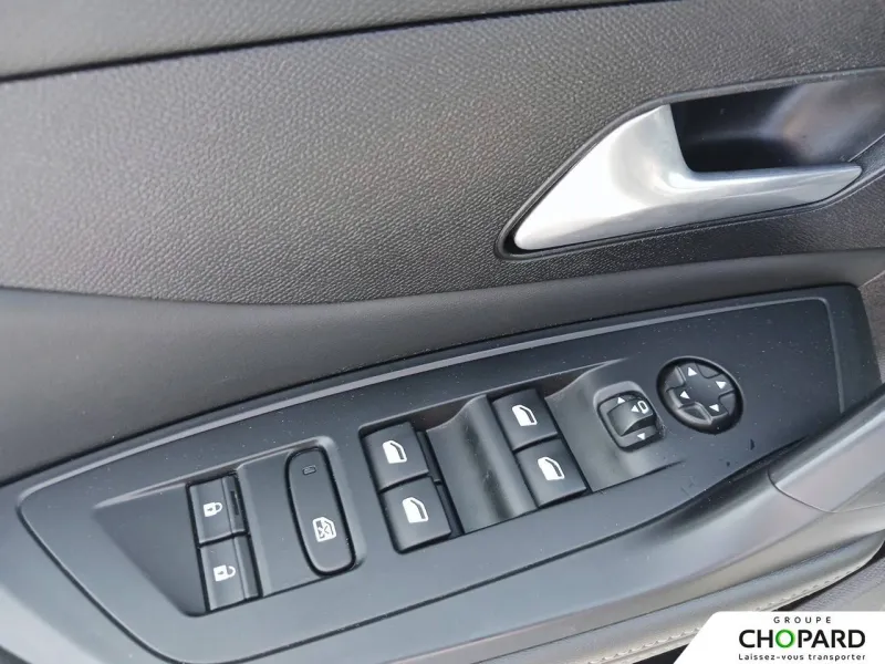 Image secondaire du véhicule 18